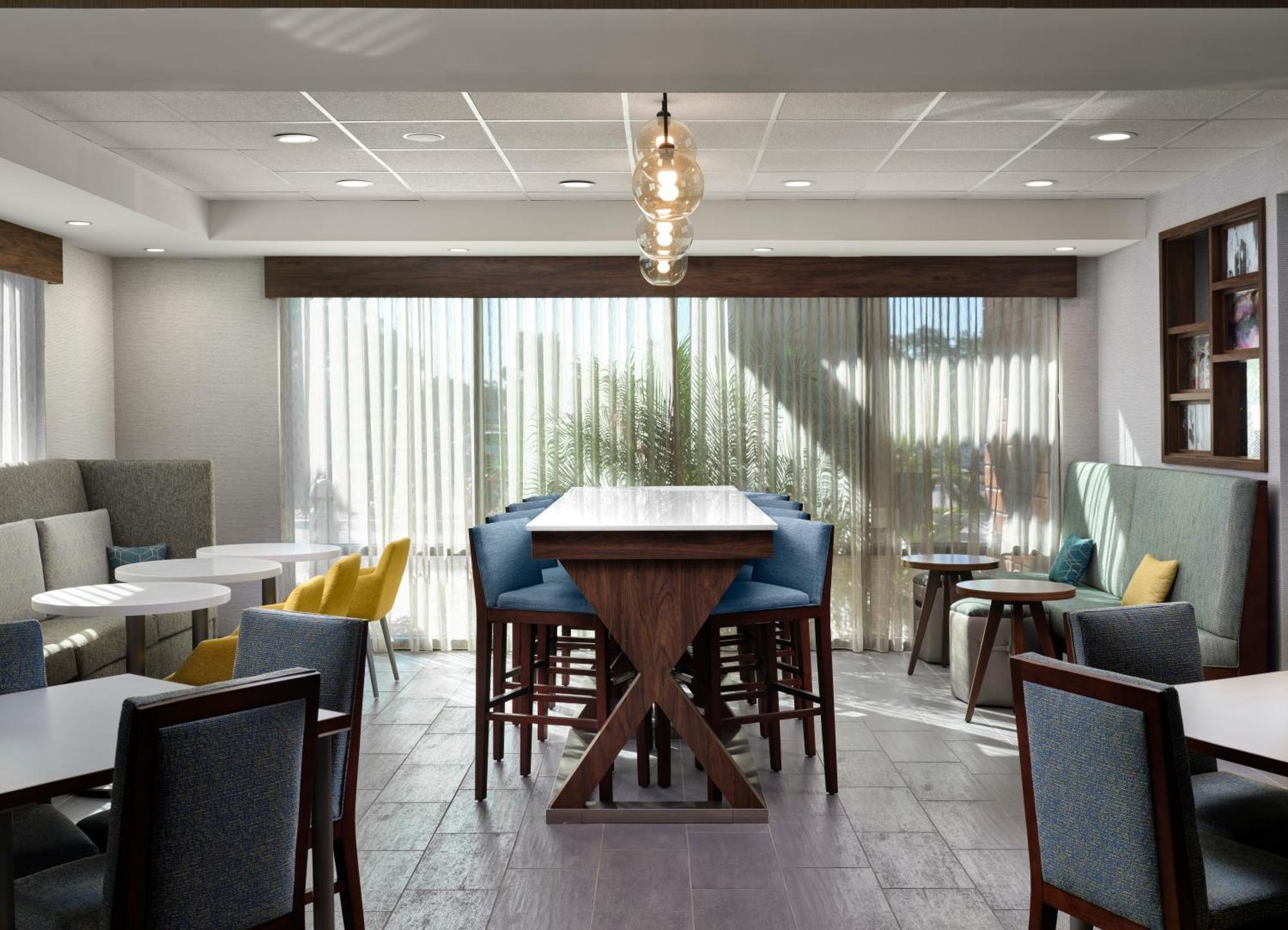 Hampton Inn Pinellas Park St Petersburg, Fl Exterior photo